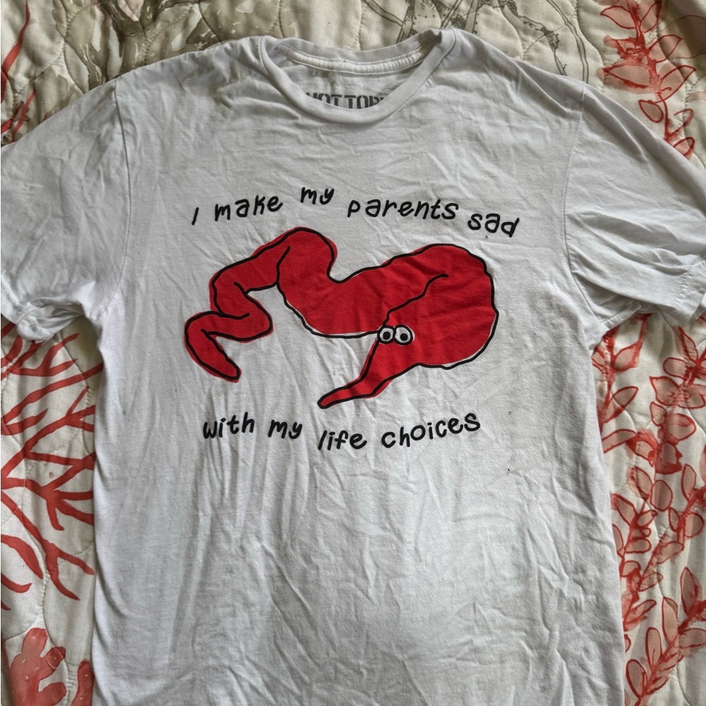 Hot Topic White Tee with Red Graphic